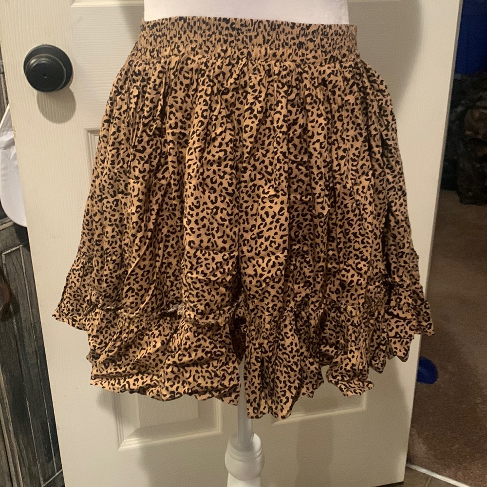 Easel Skirt